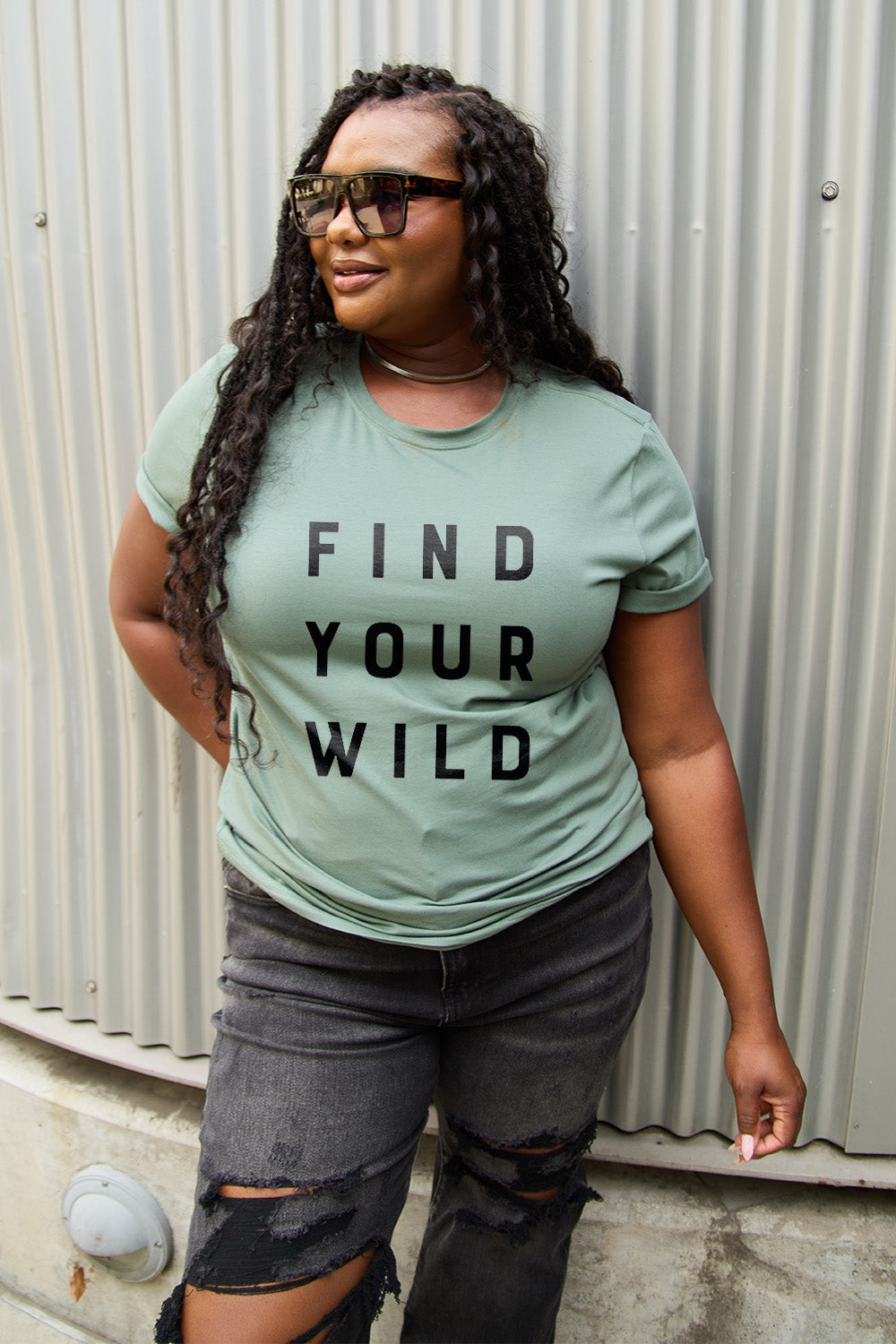 Simply Love Full Size FIND YOUR WILD Short Sleeve T-Shirt⚪️⚫️🟢