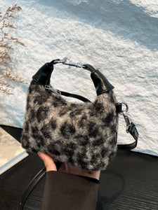 Fuzzy Polyester Mini Handbag with Zipper ( Multiple options available)