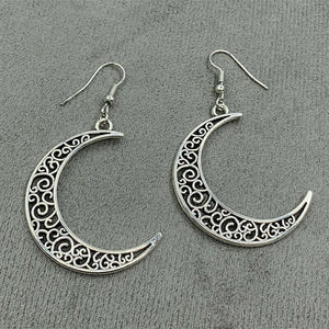 Cutout Moon Earrings🌙⭐️